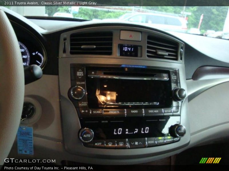 Classic Silver Metallic / Light Gray 2011 Toyota Avalon