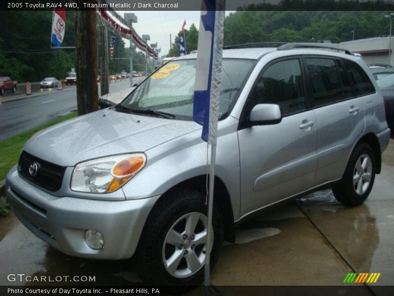 Titanium Metallic / Dark Charcoal 2005 Toyota RAV4 4WD