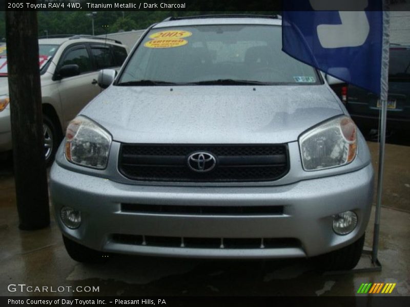 Titanium Metallic / Dark Charcoal 2005 Toyota RAV4 4WD