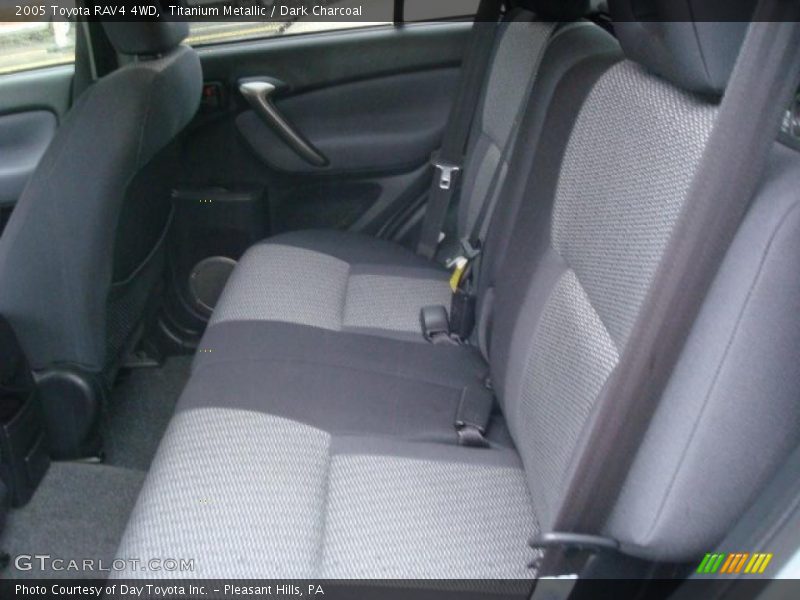 Titanium Metallic / Dark Charcoal 2005 Toyota RAV4 4WD