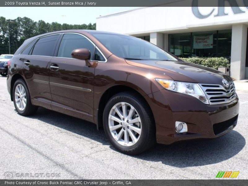 Sunset Bronze Mica / Ivory 2009 Toyota Venza I4