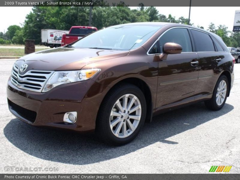 Sunset Bronze Mica / Ivory 2009 Toyota Venza I4