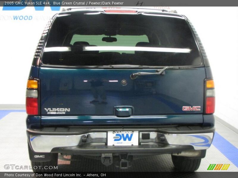 Blue Green Crystal / Pewter/Dark Pewter 2005 GMC Yukon SLE 4x4