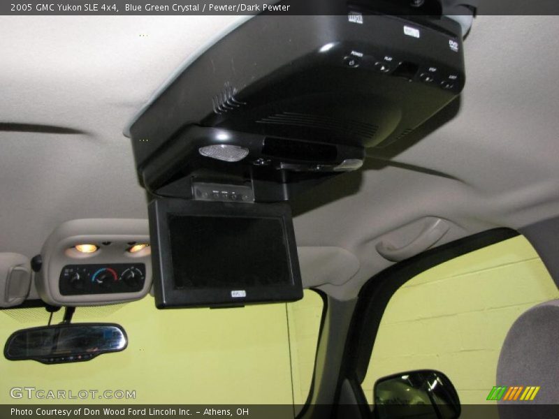 Blue Green Crystal / Pewter/Dark Pewter 2005 GMC Yukon SLE 4x4