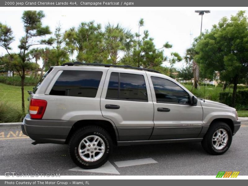 Champagne Pearlcoat / Agate 2000 Jeep Grand Cherokee Laredo 4x4