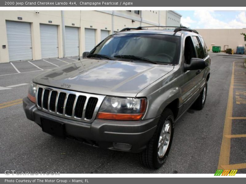 Champagne Pearlcoat / Agate 2000 Jeep Grand Cherokee Laredo 4x4
