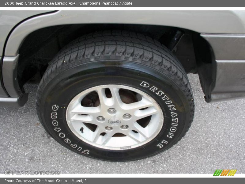 Champagne Pearlcoat / Agate 2000 Jeep Grand Cherokee Laredo 4x4