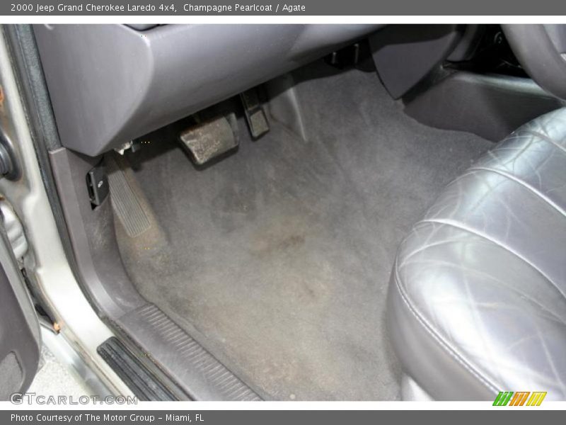 Champagne Pearlcoat / Agate 2000 Jeep Grand Cherokee Laredo 4x4