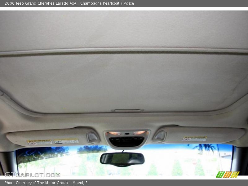 Champagne Pearlcoat / Agate 2000 Jeep Grand Cherokee Laredo 4x4