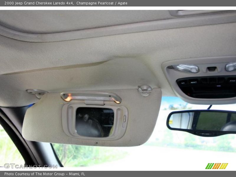 Champagne Pearlcoat / Agate 2000 Jeep Grand Cherokee Laredo 4x4
