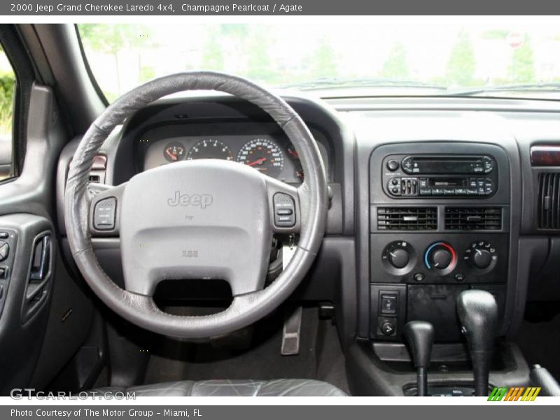 Champagne Pearlcoat / Agate 2000 Jeep Grand Cherokee Laredo 4x4