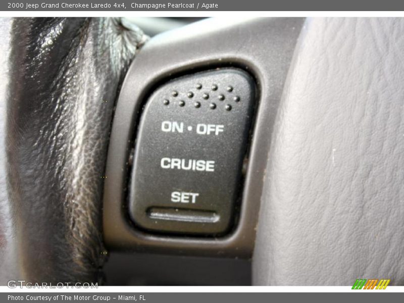 Champagne Pearlcoat / Agate 2000 Jeep Grand Cherokee Laredo 4x4