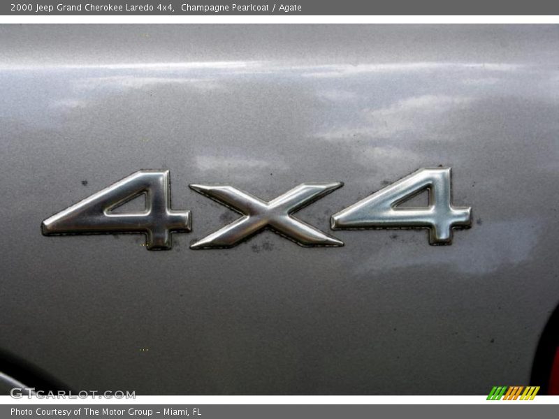 Champagne Pearlcoat / Agate 2000 Jeep Grand Cherokee Laredo 4x4