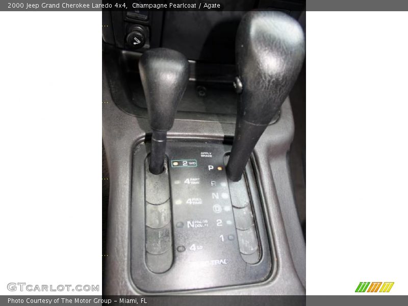 Champagne Pearlcoat / Agate 2000 Jeep Grand Cherokee Laredo 4x4