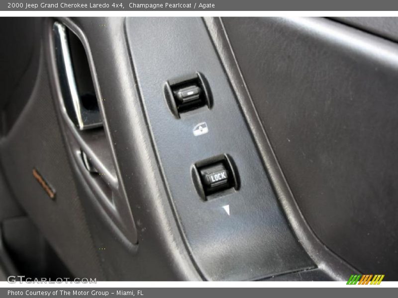 Champagne Pearlcoat / Agate 2000 Jeep Grand Cherokee Laredo 4x4
