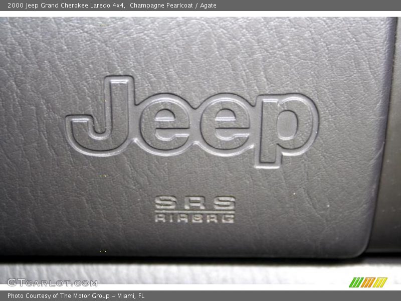 Champagne Pearlcoat / Agate 2000 Jeep Grand Cherokee Laredo 4x4