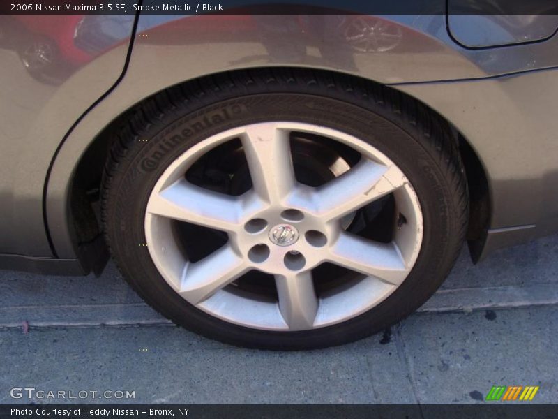 Smoke Metallic / Black 2006 Nissan Maxima 3.5 SE