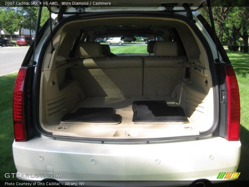 White Diamond / Cashmere 2007 Cadillac SRX 4 V8 AWD