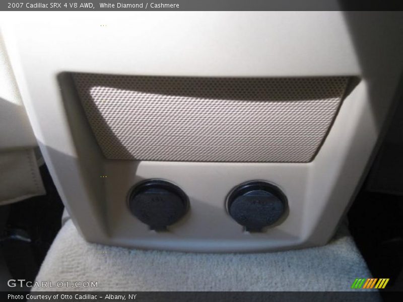 White Diamond / Cashmere 2007 Cadillac SRX 4 V8 AWD