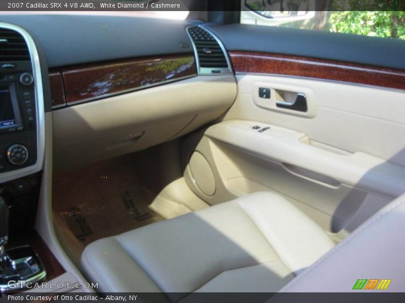 White Diamond / Cashmere 2007 Cadillac SRX 4 V8 AWD