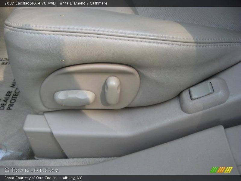 White Diamond / Cashmere 2007 Cadillac SRX 4 V8 AWD