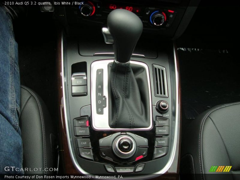 Ibis White / Black 2010 Audi Q5 3.2 quattro