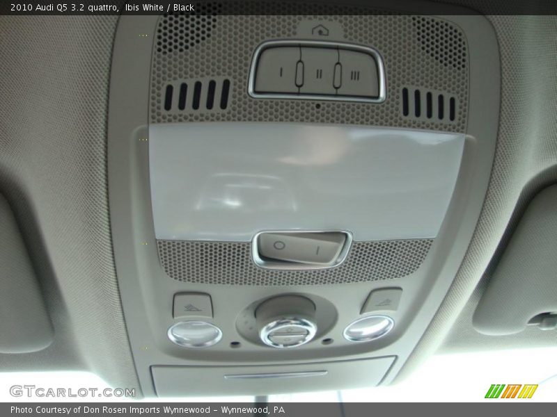 Ibis White / Black 2010 Audi Q5 3.2 quattro