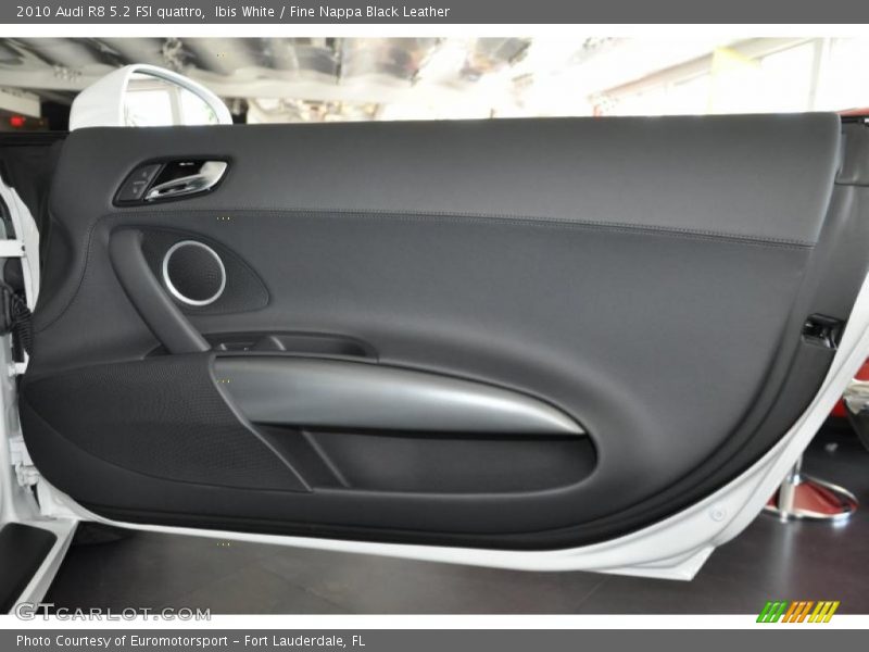 Ibis White / Fine Nappa Black Leather 2010 Audi R8 5.2 FSI quattro