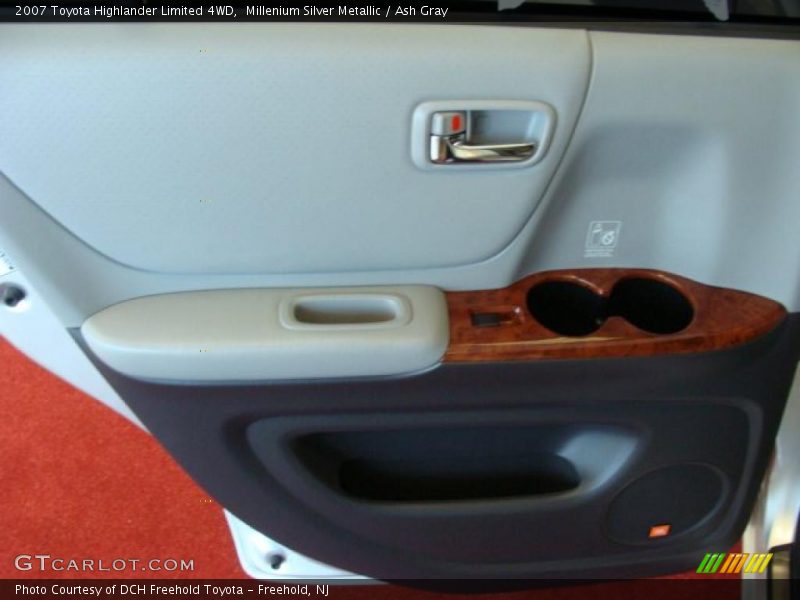 Millenium Silver Metallic / Ash Gray 2007 Toyota Highlander Limited 4WD