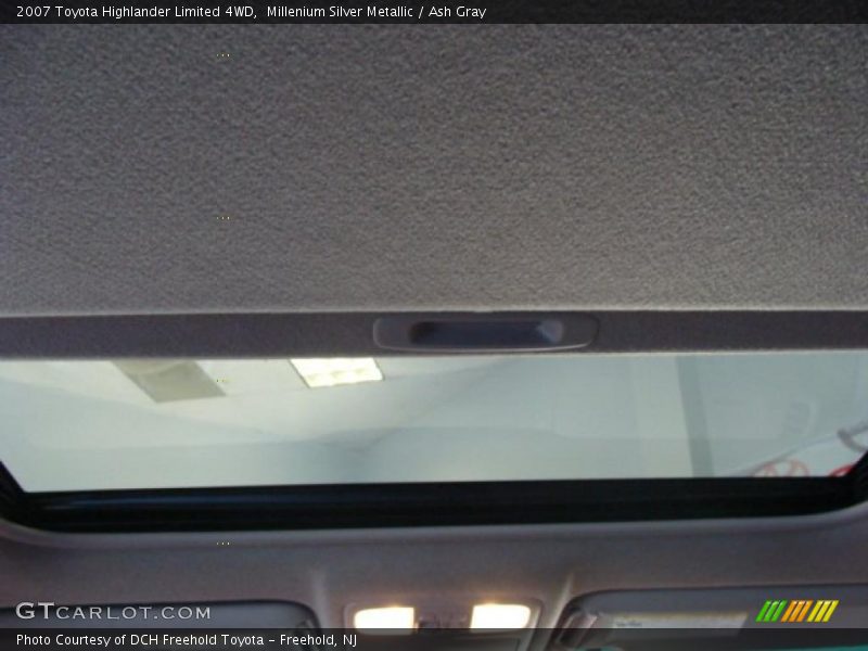 Millenium Silver Metallic / Ash Gray 2007 Toyota Highlander Limited 4WD