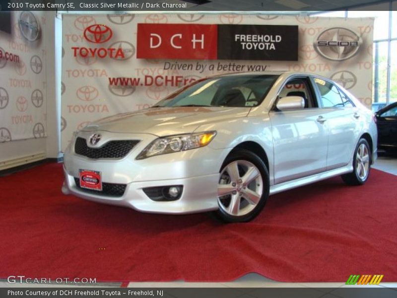 Classic Silver Metallic / Dark Charcoal 2010 Toyota Camry SE