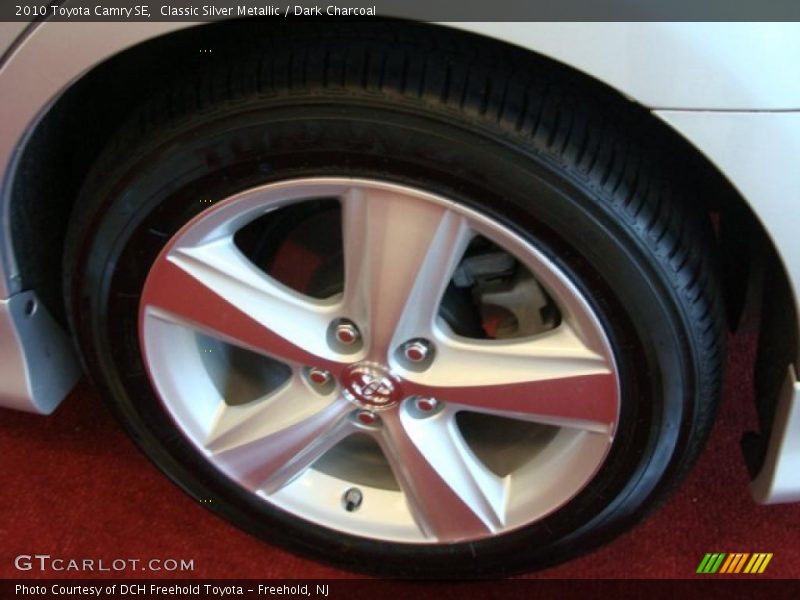 Classic Silver Metallic / Dark Charcoal 2010 Toyota Camry SE