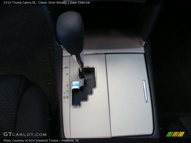 Classic Silver Metallic / Dark Charcoal 2010 Toyota Camry SE