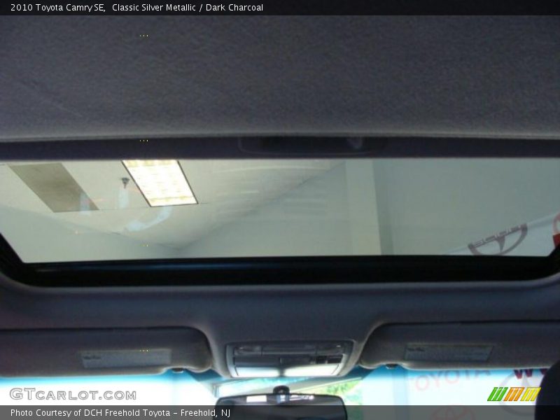 Classic Silver Metallic / Dark Charcoal 2010 Toyota Camry SE