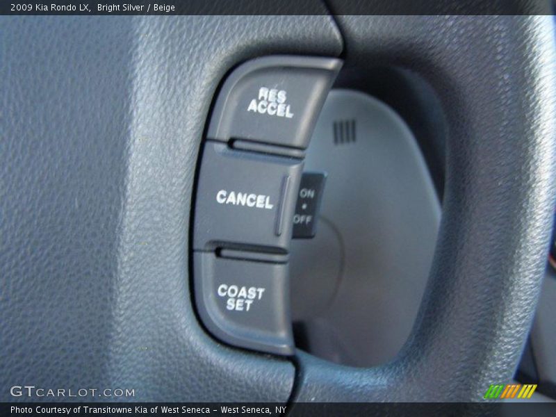 Bright Silver / Beige 2009 Kia Rondo LX
