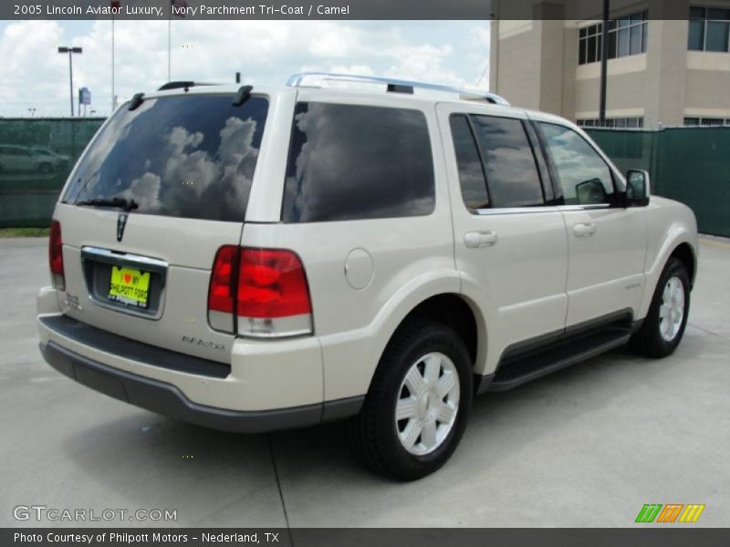 Ivory Parchment Tri-Coat / Camel 2005 Lincoln Aviator Luxury