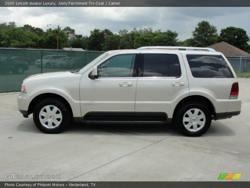 Ivory Parchment Tri-Coat / Camel 2005 Lincoln Aviator Luxury