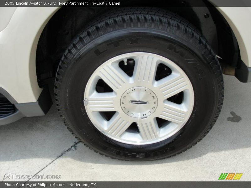 Ivory Parchment Tri-Coat / Camel 2005 Lincoln Aviator Luxury