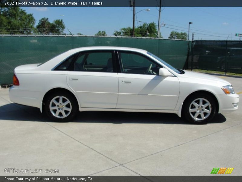 Diamond White Pearl / Taupe 2002 Toyota Avalon XLS