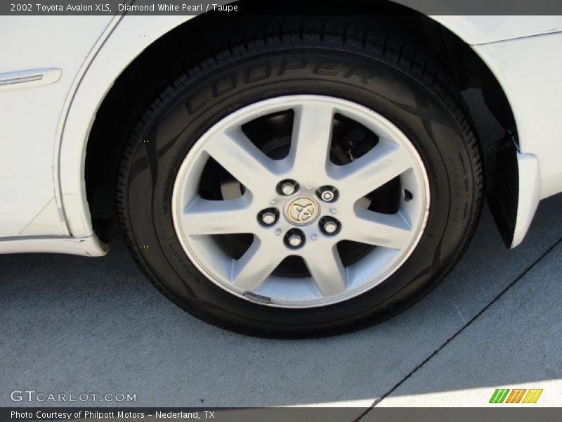 Diamond White Pearl / Taupe 2002 Toyota Avalon XLS