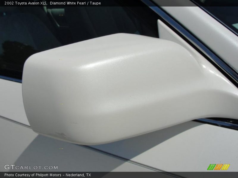 Diamond White Pearl / Taupe 2002 Toyota Avalon XLS