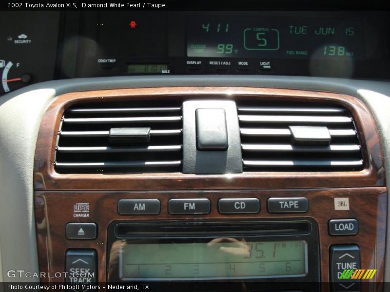Diamond White Pearl / Taupe 2002 Toyota Avalon XLS