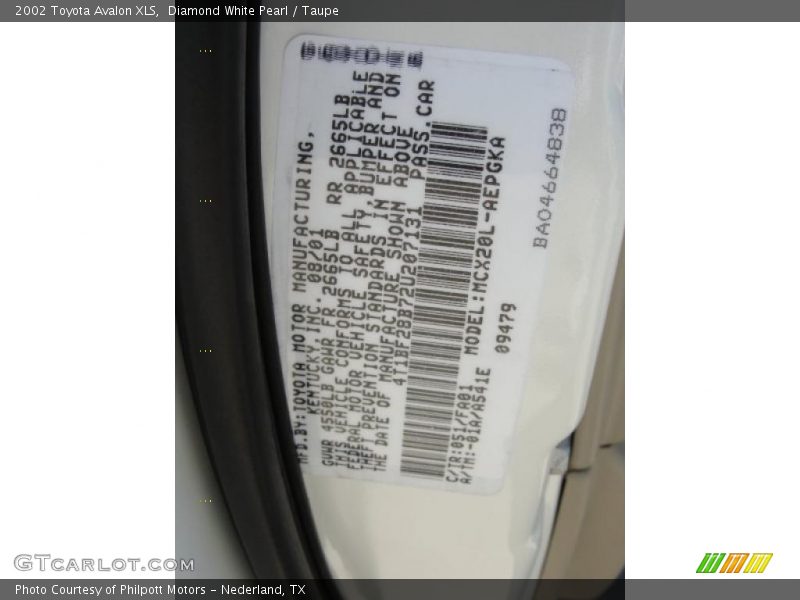 Diamond White Pearl / Taupe 2002 Toyota Avalon XLS