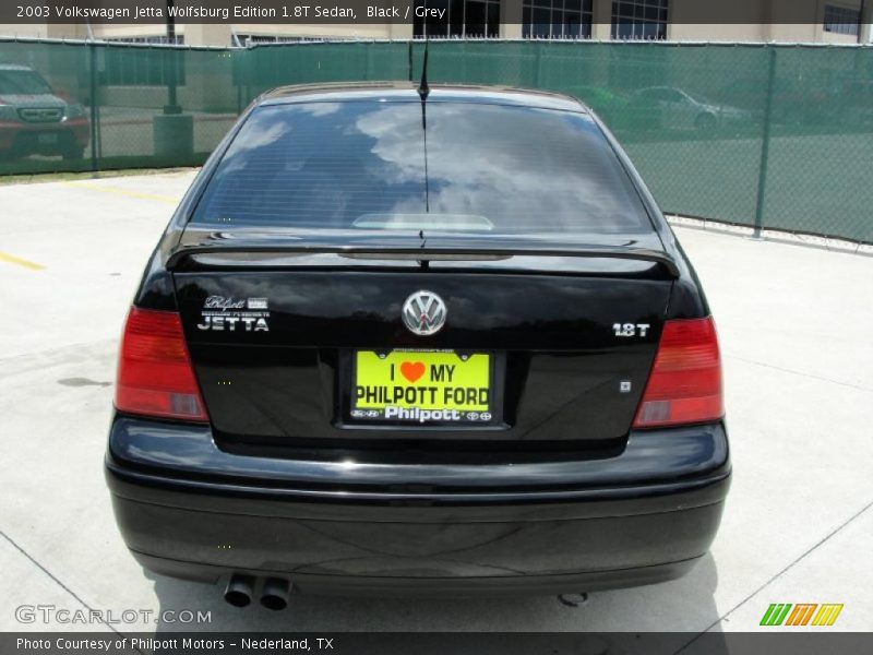 Black / Grey 2003 Volkswagen Jetta Wolfsburg Edition 1.8T Sedan