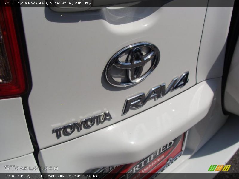 Super White / Ash Gray 2007 Toyota RAV4 4WD