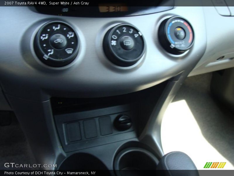 Super White / Ash Gray 2007 Toyota RAV4 4WD