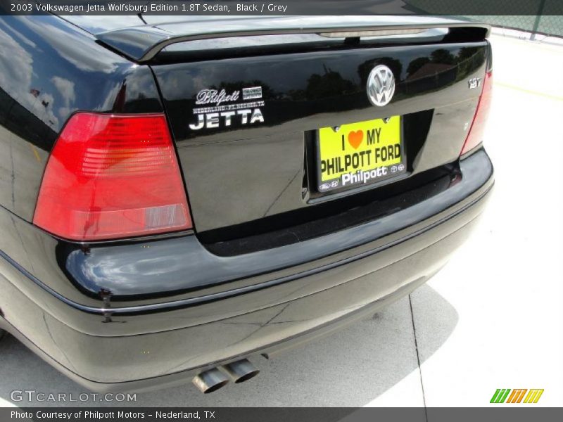 Black / Grey 2003 Volkswagen Jetta Wolfsburg Edition 1.8T Sedan