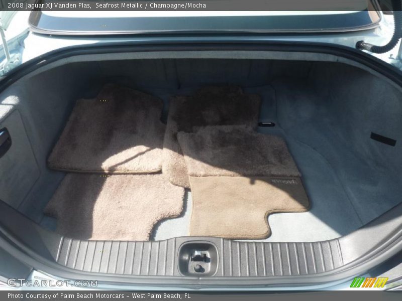 Seafrost Metallic / Champagne/Mocha 2008 Jaguar XJ Vanden Plas