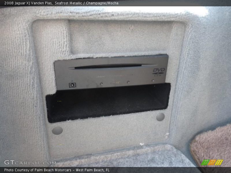 Seafrost Metallic / Champagne/Mocha 2008 Jaguar XJ Vanden Plas