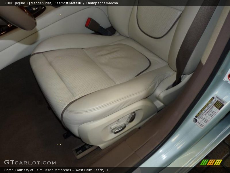 Seafrost Metallic / Champagne/Mocha 2008 Jaguar XJ Vanden Plas